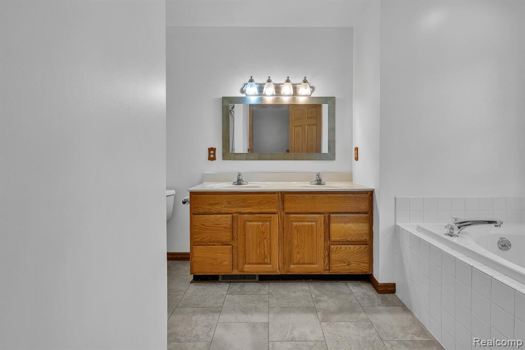 8425 Duffield Road, Flushing, MI 48433 — Photo 30