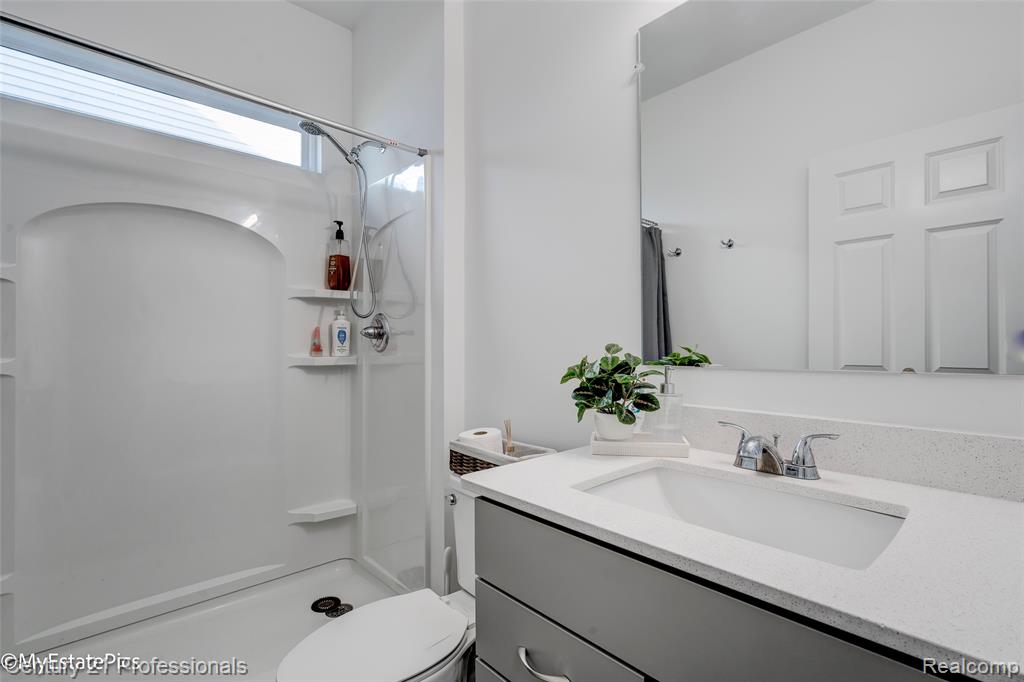 58775 Gidran Drive, South Lyon, MI 48178 — Photo 14