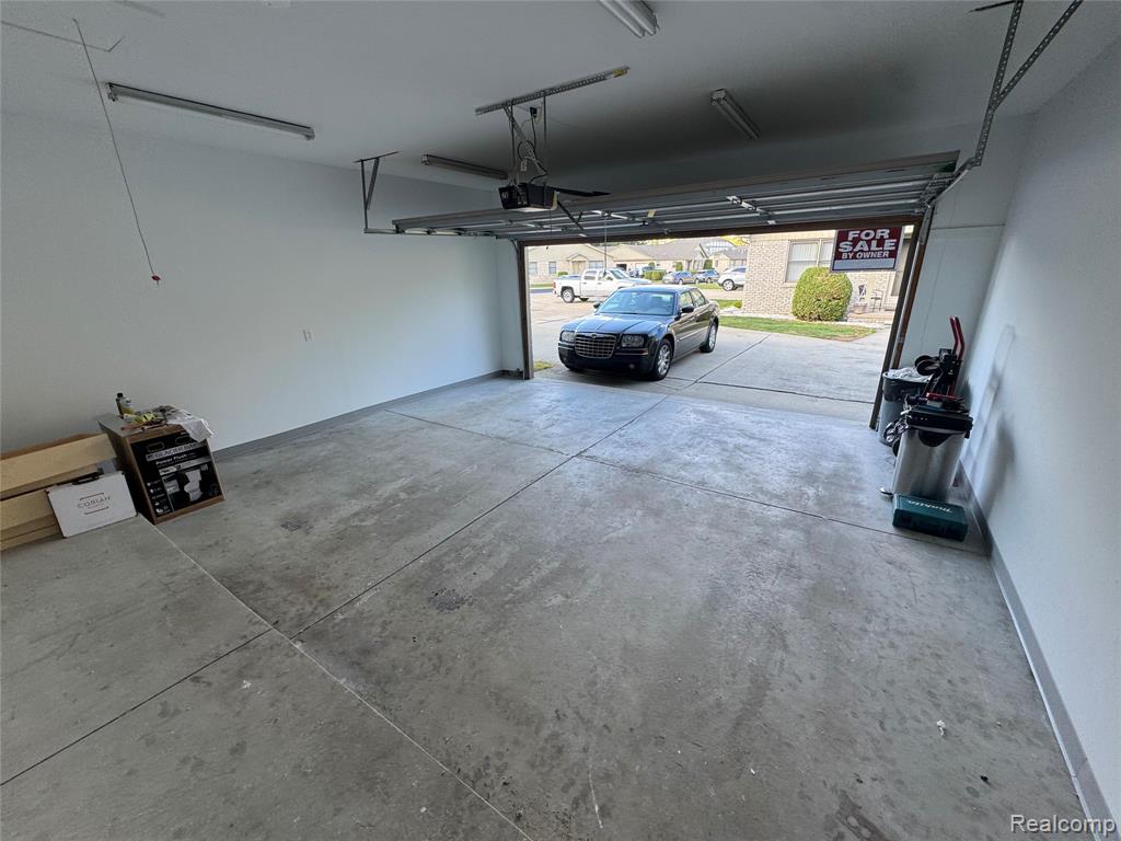 41912 King Edward Court, Clinton Twp, MI 48038 — Photo 28