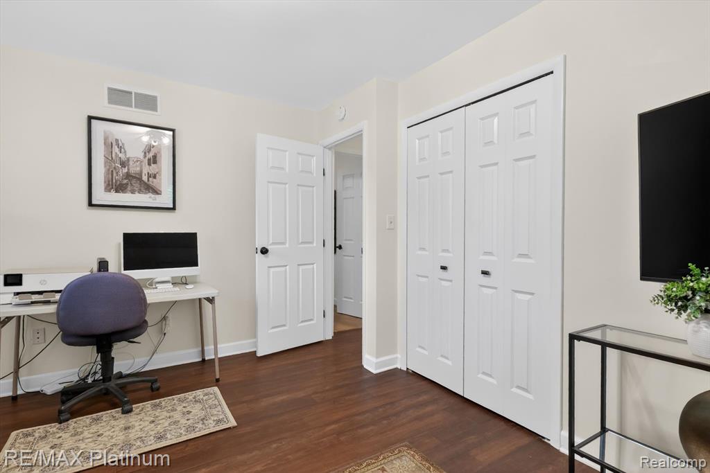 139 Edgemont Drive, Howell, MI 48855 — Photo 43