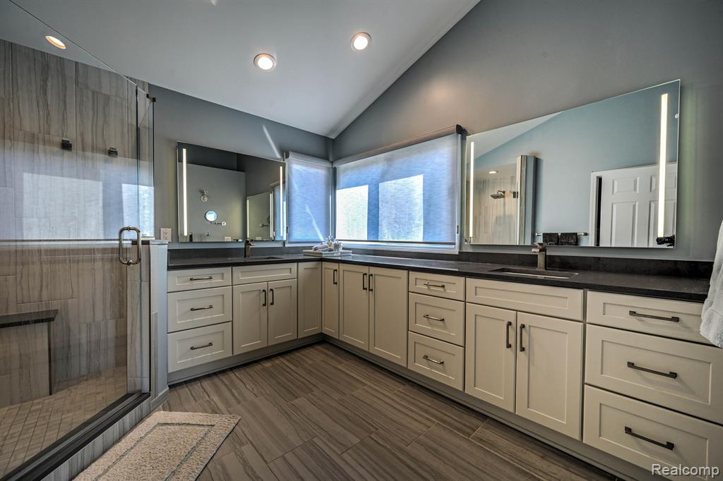 40832 KINGSLEY Lane, Novi, MI 48377 — Photo 22