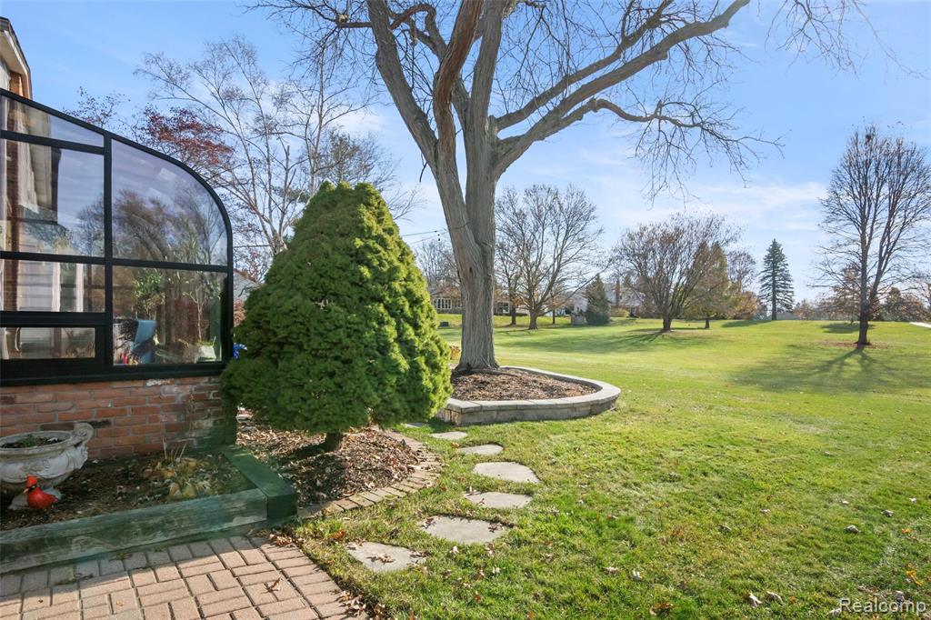 42085 Banbury Road, Northville, MI 48168 — Photo 44