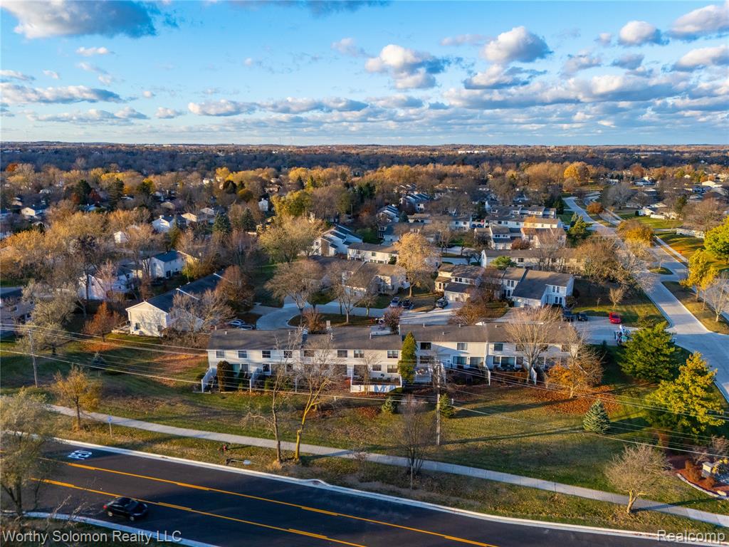 22415 Cranbrooke Drive, Novi, MI — Photo 29
