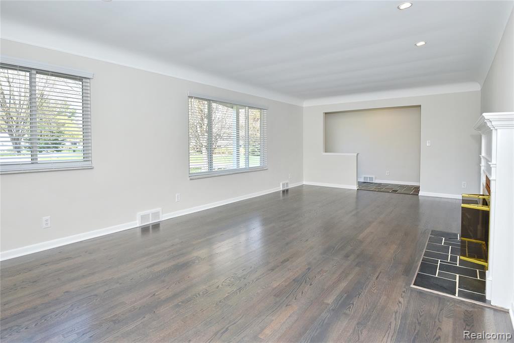 5255 KELLEN Lane, Bloomfield Hills, MI 48302 — Photo 4