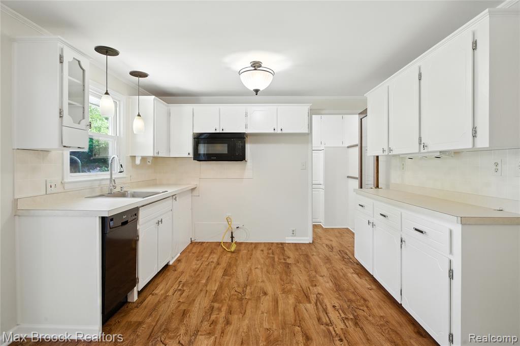 3084 E Hillcrest Drive, Clyde, MI 48049 — Photo 12