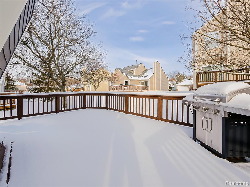 41399 Belden Circle, Novi, MI 48377 — Photo 27