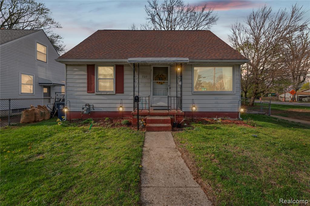 527 E Sunnybrook Drive, Royal Oak, MI 48073 — Photo 19