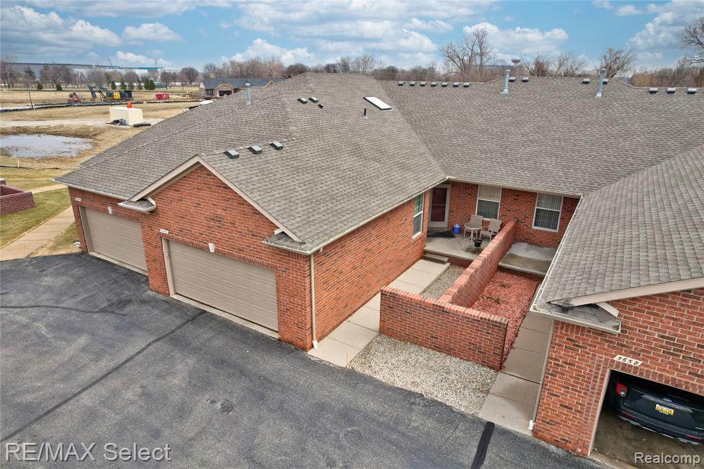 5664 Murphy Court, Warren, MI 48092 — front exterior