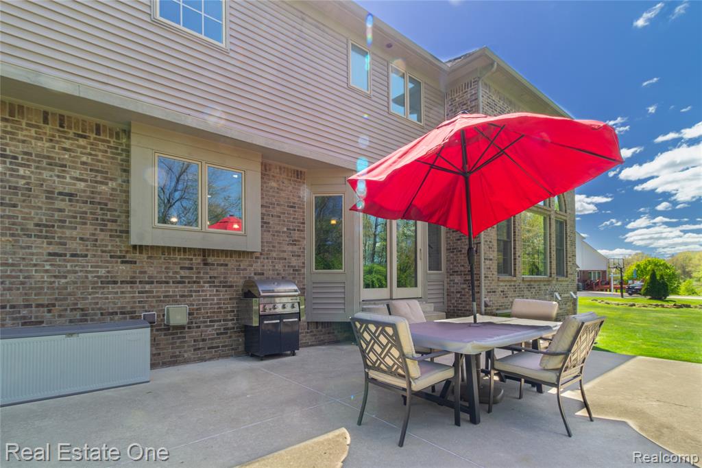 9068 Lebarron Court, Saline, MI 48176 — Photo 41
