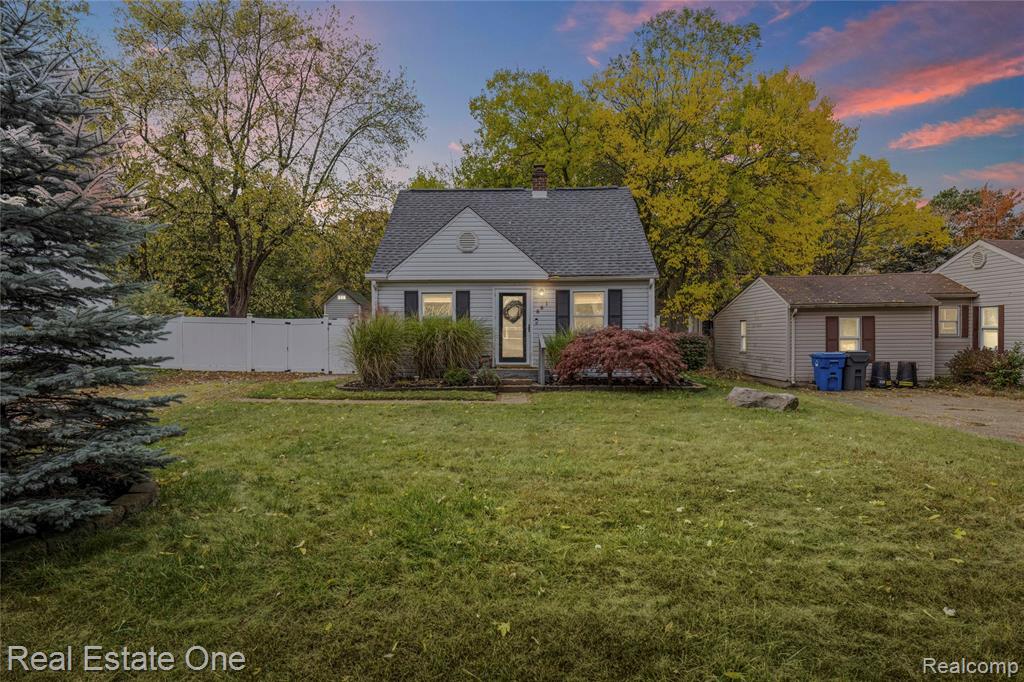 881 Tyrone Avenue, Waterford, MI 48328 — Photo 44