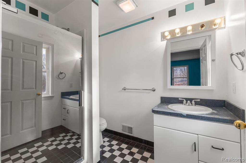 6555 WARREN Road, Ann Arbor, MI 48105 — Photo 47
