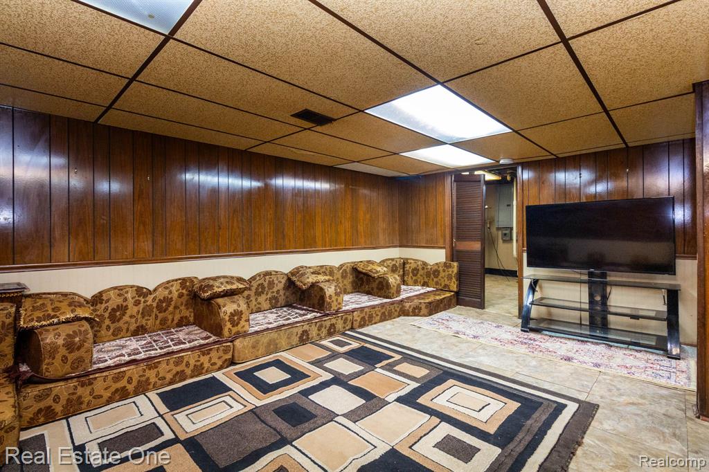 1977 Markese Avenue, Lincoln Park, MI 48146 — Photo 31