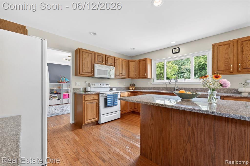 3736 Highlander Way W, Ann Arbor, MI 48108 — Photo 17