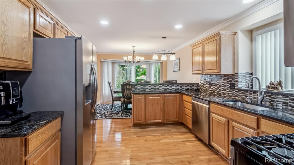 40220 LONG HORN Drive, Sterling Heights, MI 48313 — Photo 9