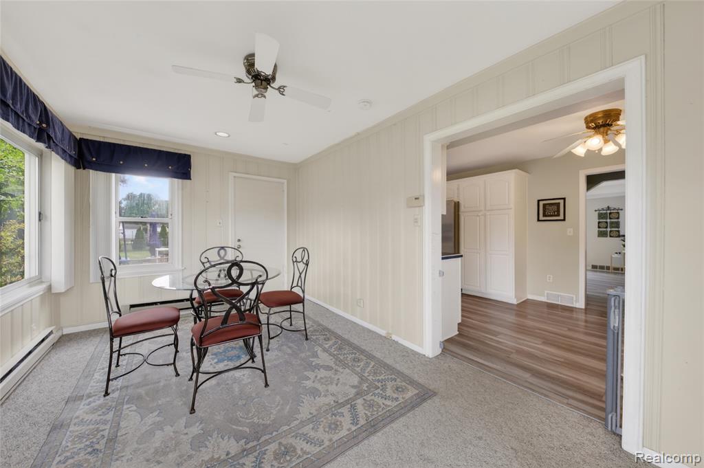 9818 Roseland Street, Livonia, MI 48150 — Photo 14