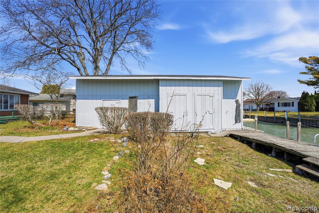49750 Nautical Drive, Chesterfield, MI 48047 — Photo 28