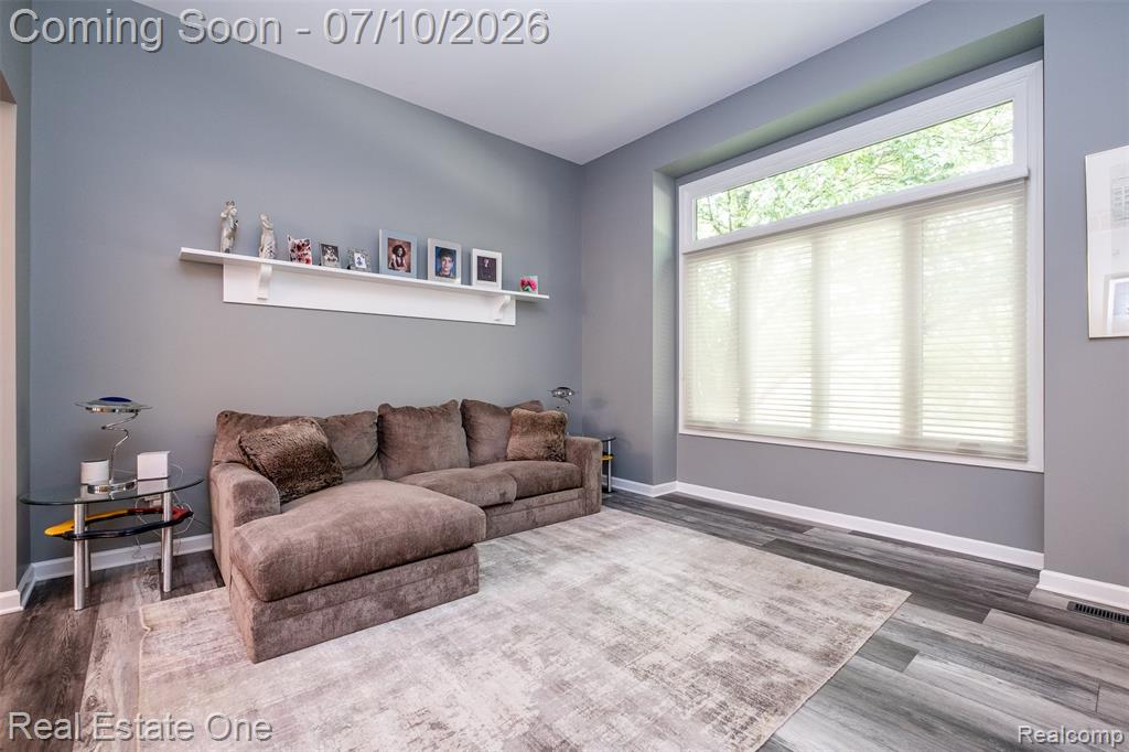 4488 Philip, Commerce Twp, MI 48382 — Photo 9