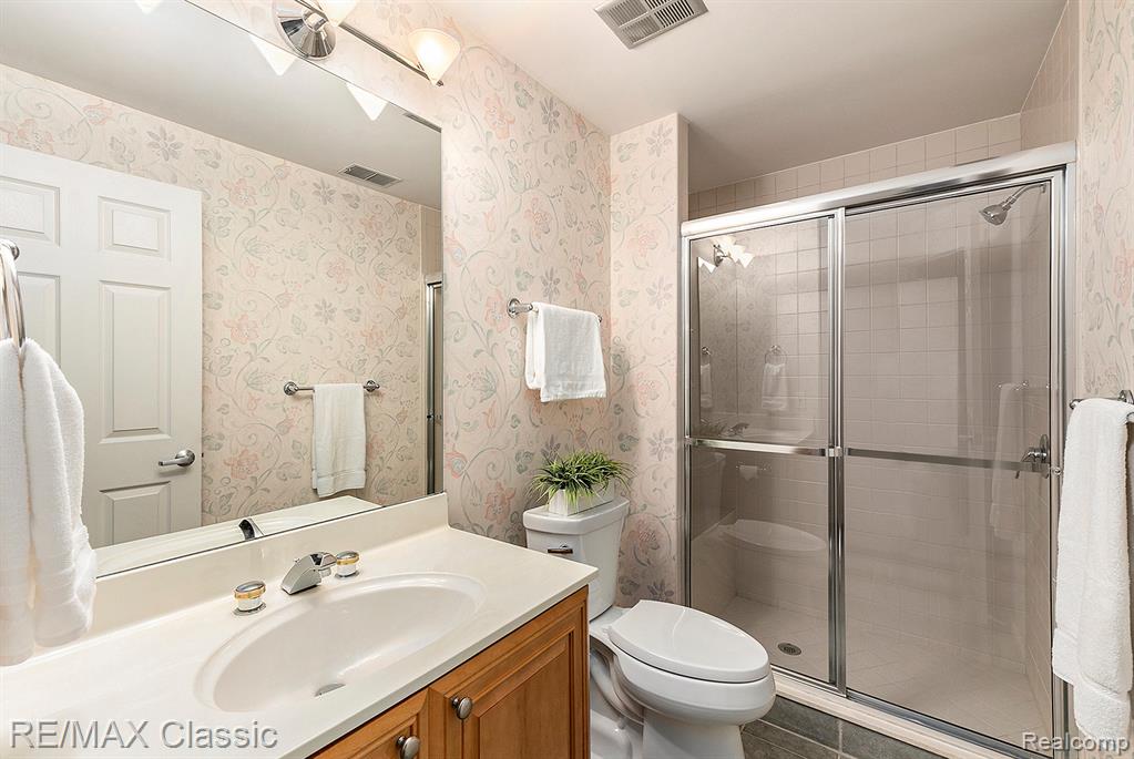 40515 Paisley Circle, Novi, MI 48377 — Photo 33