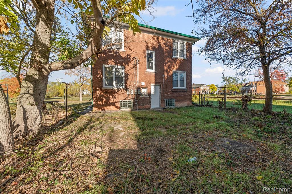 9892 Chenlot Street, Detroit, MI 48204 — Photo 3