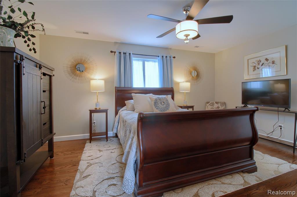 526 Plum Street, Wyandotte, MI 48192 — Photo 34