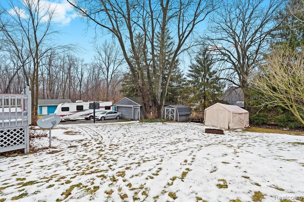 6330 Riverdale Road, Whitmore Lake, MI 48189 — Photo 31