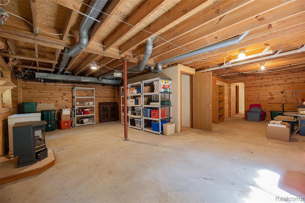 6855 Lyons Road, Imlay City, MI 48444 — Photo 36