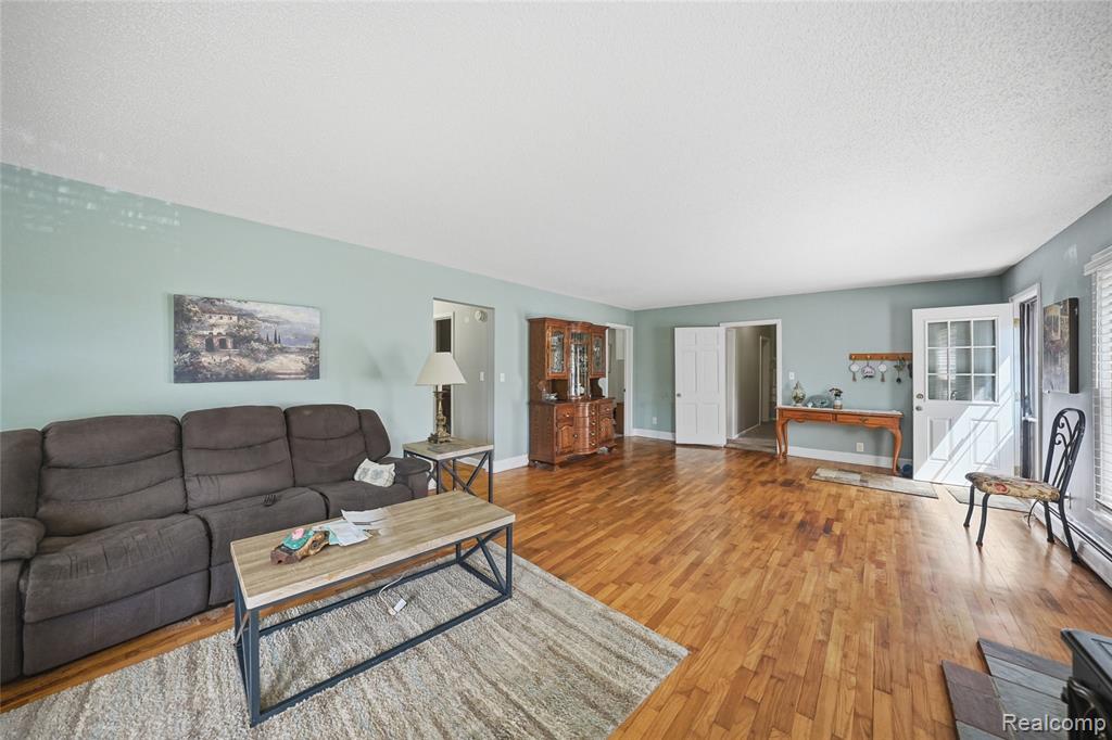 6790 Weyer Road, Imlay City, MI 48444 — Photo 7