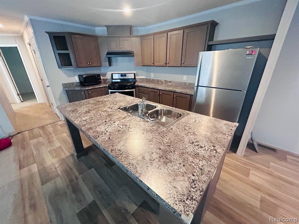 6103 LAKESHORE #54 Road, Lexington, MI 48450 — Photo 3