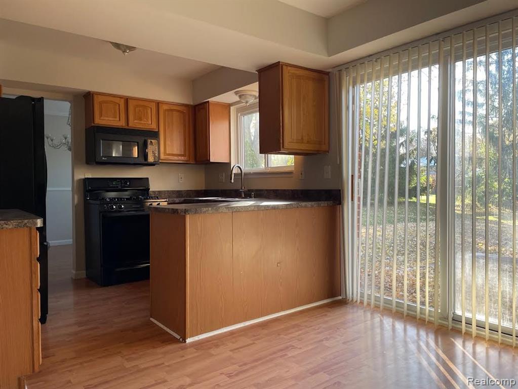 44947 FOREST TRAIL Drive, Canton, MI 48187 — Photo 3