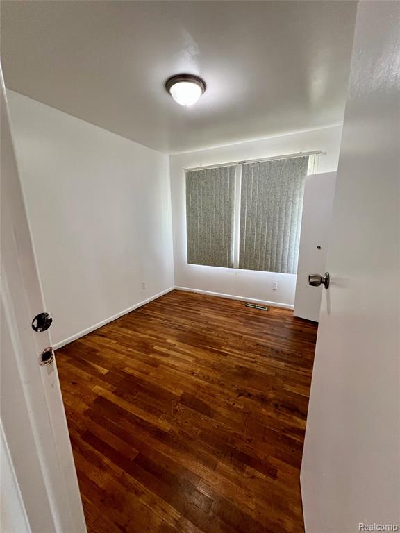 6410 Belltree Lane, Flint, MI 48504 — Photo 19