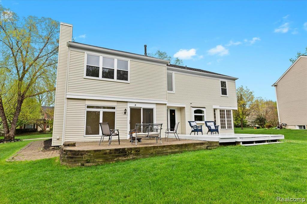 45273 Yorkshire Drive, Novi, MI — Photo 32