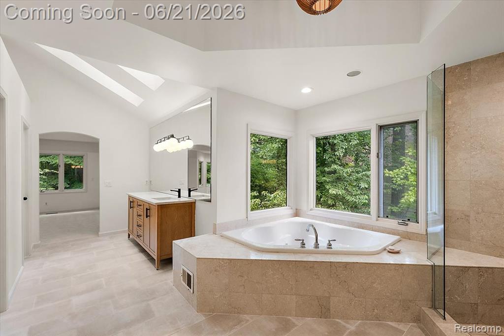6403 W Oaks Drive, West Bloomfield, MI 48324 — Photo 60