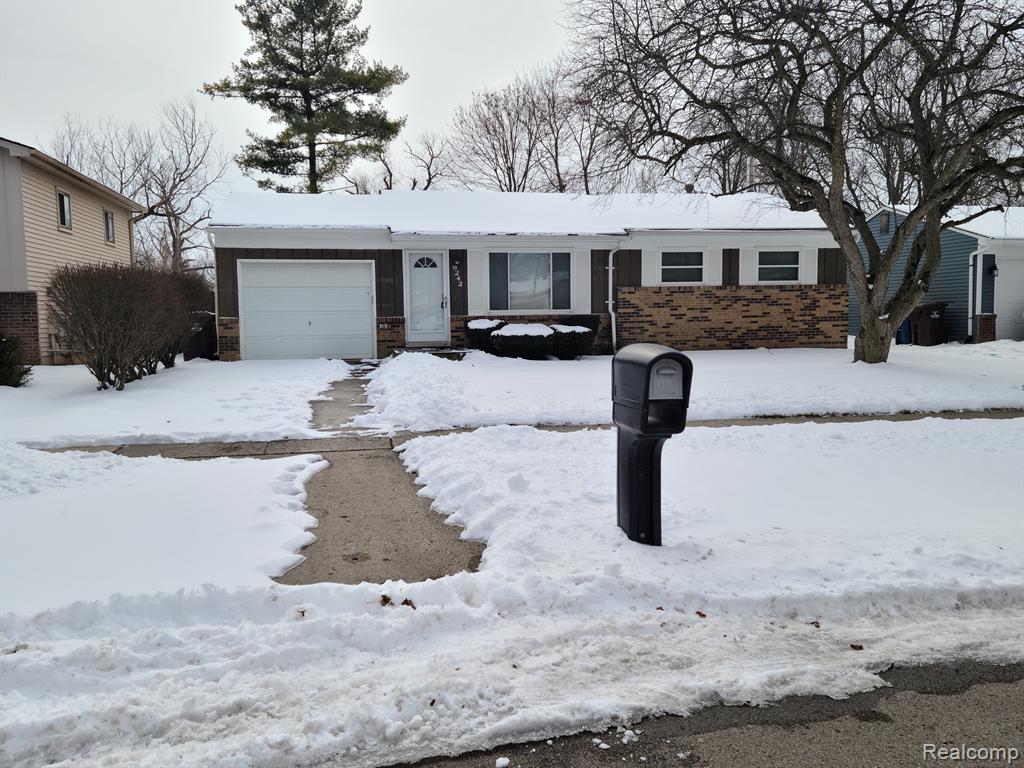 9242 PANAMA Avenue, Ypsilanti, MI 48198 — Photo 2