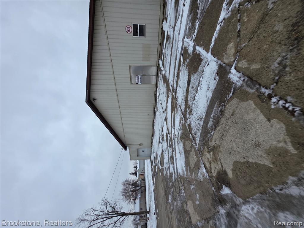 7435 N Dort Highway, Mount Morris, MI 48458