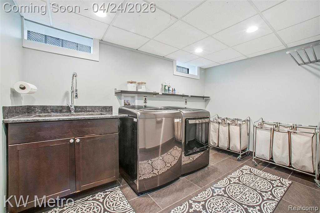 12721 Lincoln Drive, Huntington Woods, MI — Photo 31