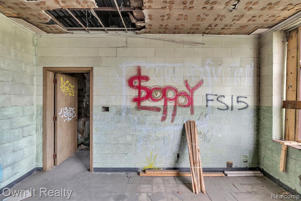 8616 Grinnell Street, Grosse Pointe, MI, 48213