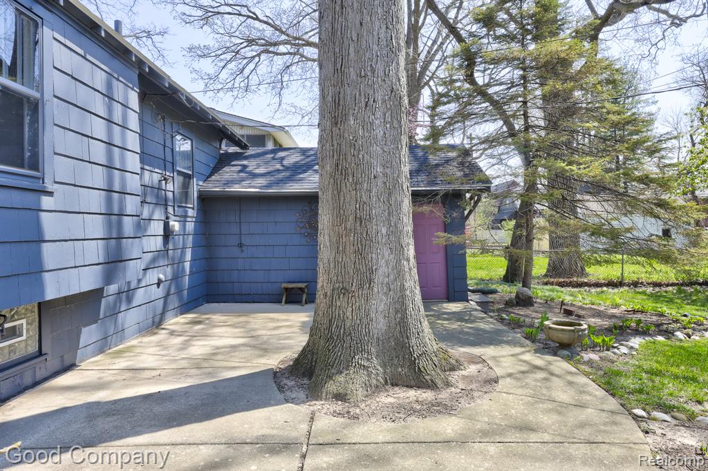 923 W 11 Mile Road, Royal Oak, MI 48067 — Photo 51