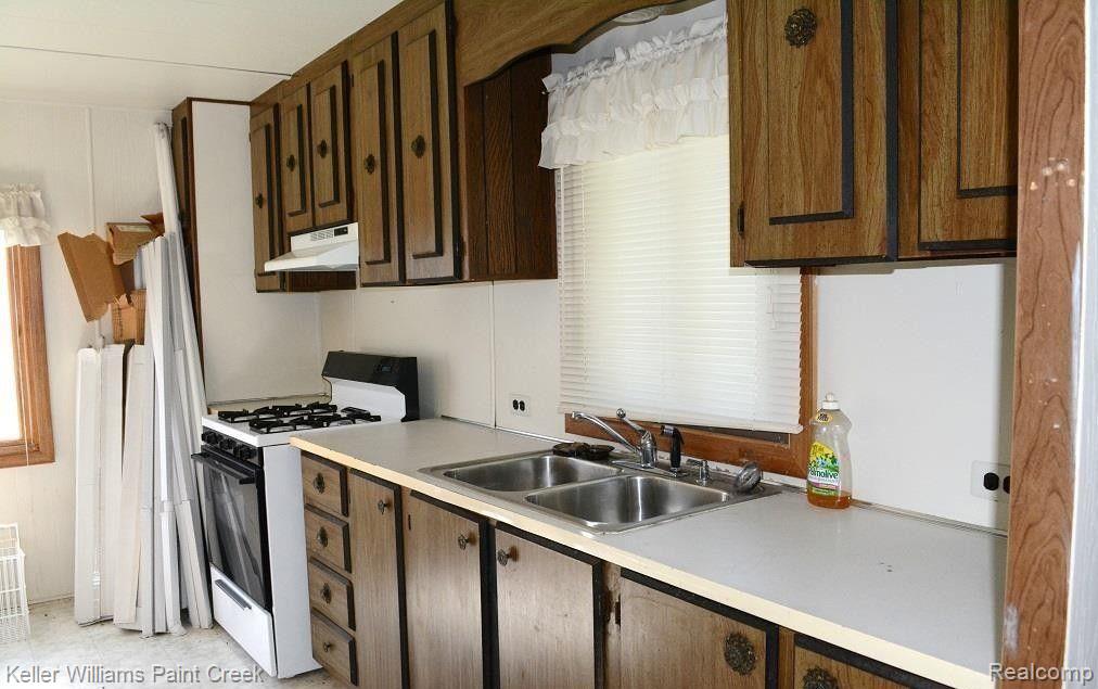 8036 N CLARE Avenue, Harrison, MI 48625 — Photo 18
