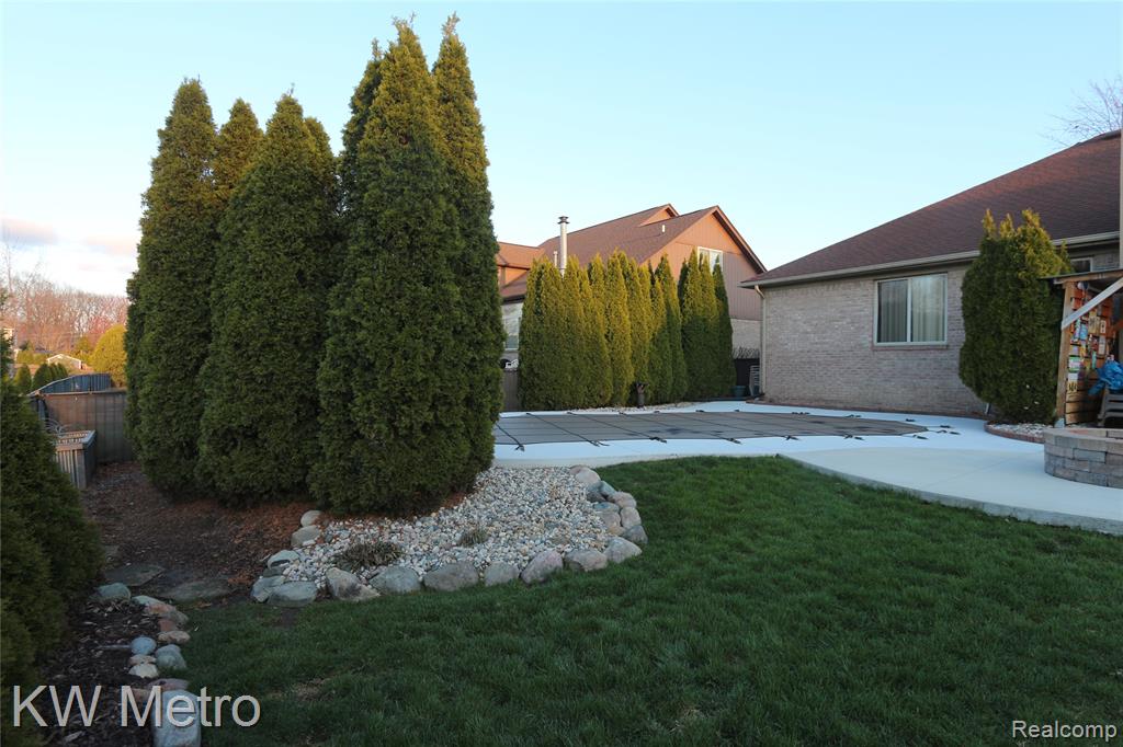 27091 Graham Drive, New Baltimore, MI 48047 — Photo 26