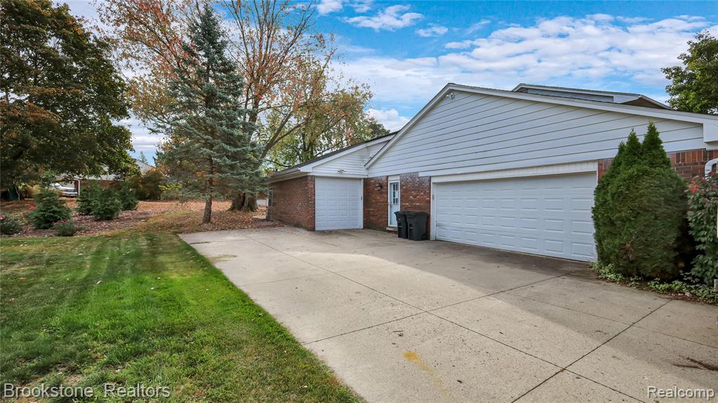 5205 Glengate Road, Rochester, MI 48306 — Photo 27