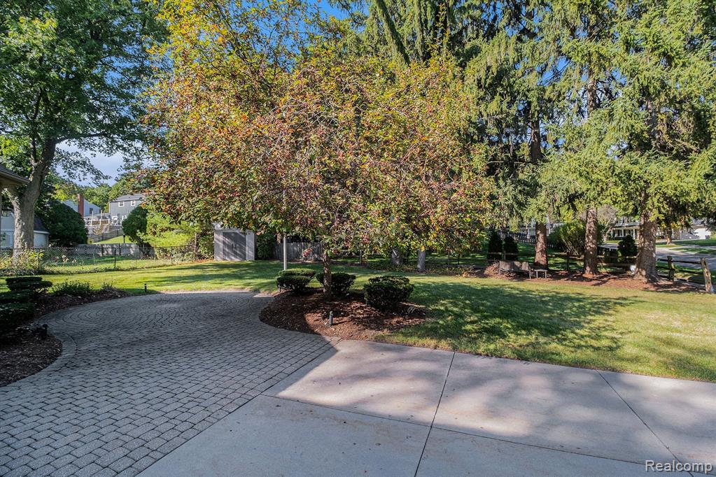 43536 Galway Drive, Northville, MI 48167 — Photo 38