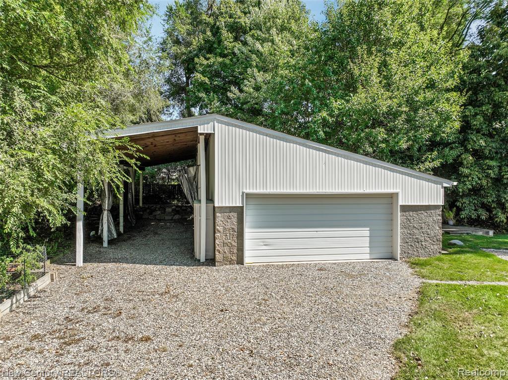 275 Angola Street, Wolverine Lake, MI 48390 — Photo 81