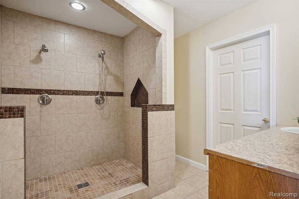 8409 JACK PINE Drive, Ypsilanti, MI 48197 — Photo 40