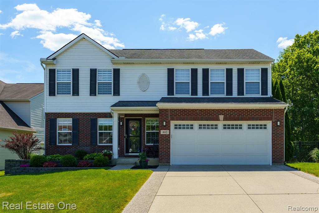 442 Ridgewood Drive S, Ortonville, MI 48462 — Photo 2