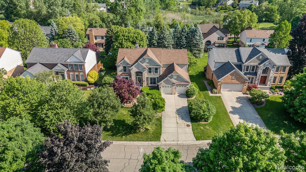 5686 Cherry Lane, West Bloomfield, MI 48324 — Photo 39