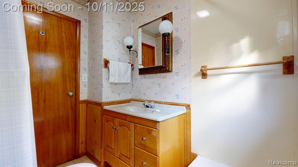 6444 Lucas Road, Flint, MI 48506 — Photo 26