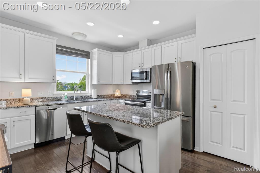 238 Center Boulevard, Wixom, MI 48393 — Photo 2