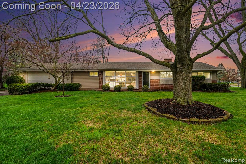 41024 Mooringside, Novi, MI — front exterior