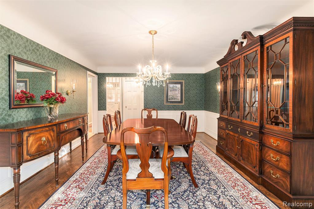 4597 Broughton Drive, Bloomfield Hills, MI 48301 — Photo 11