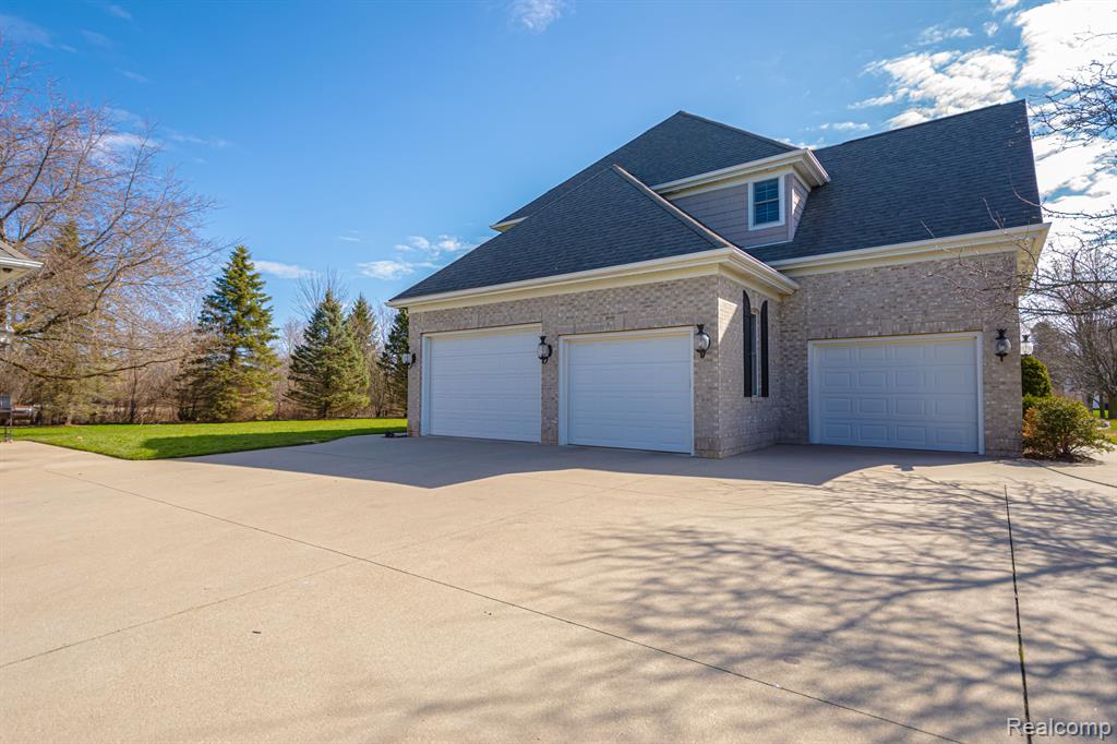 4670 HARVEST Row, MI 48049 — Photo 9